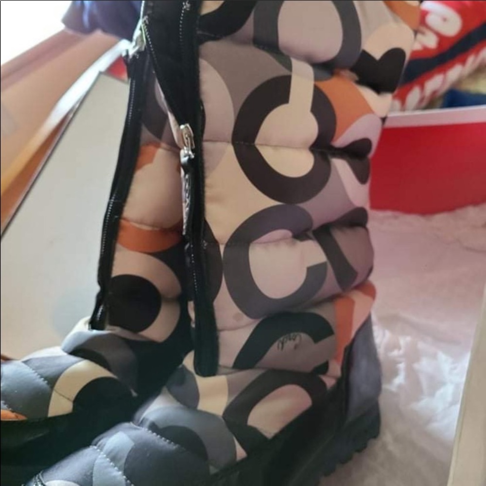Coach boots